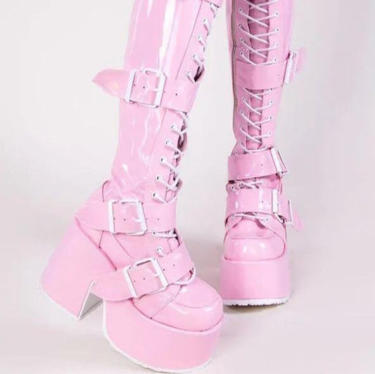 ''Belt Boots'' Overknee Boots